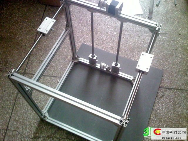 DIY全金属框架的3D打印机 - 3D网 - 20120507_49c774cb5e00fdad332ewrc0t5Cae66J.jpg