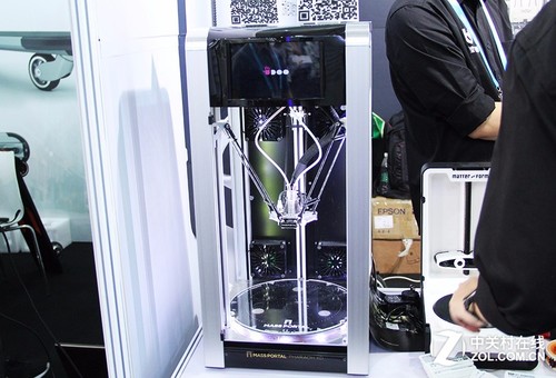 威控睿博展出了高精度的桌面3D打印机