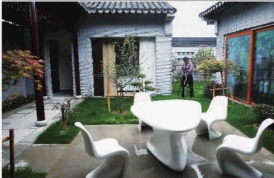 ���գ�����3D��ӡ���ɵġ�ͥԺ�������������ݹ�ҵ԰�������۽������廹����Ҫ���Σ������ý�����������ҵ�����Ϳ�ɽβ����Ƴɵġ���ī�������Ӵ�ӡ���ɡ�ÿ������������ӡ��ƴװ������װ�޽���ʱһ�ܡ�ͼΪ3D��ӡ��ͥԺ���������ھ���ͥԺ���ĵ�����Ҳ��3D��ӡ���ɵģ�5��15���㣩��