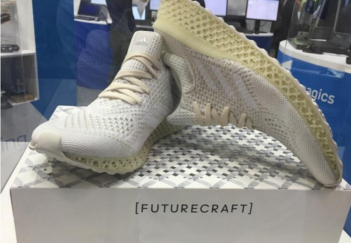 阿迪达斯3D打印运动鞋-2