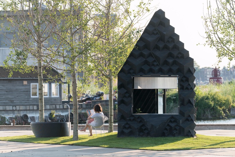 浴缸在外!3D打印城市小屋大隐隐于市