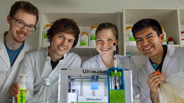 德国学生将Ultimaker改造成可打印人体组的生物3D打印机 德国学生将Ultimaker改造成可打印人体组的生物3D打印机