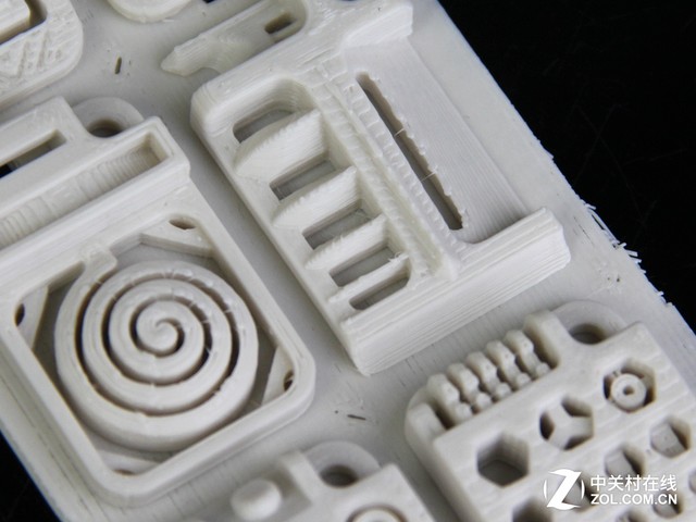 ɱȡ MakerBot R+ 3Dӡײ 