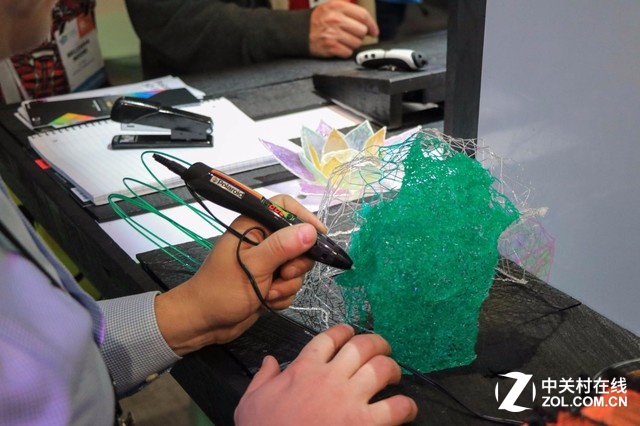 宝丽来展示了3D打印技术