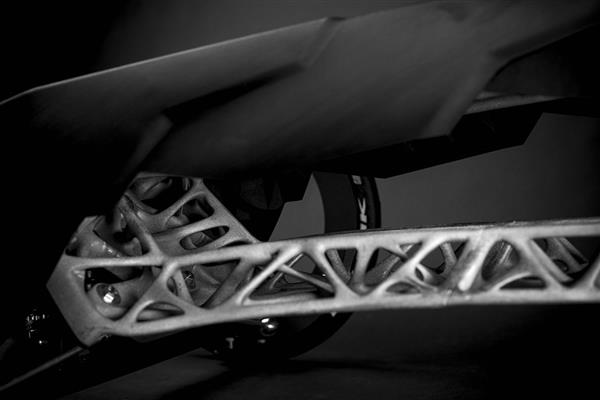 大學生借3D打印技術創建用于單次演習的“TOXIC”賽車