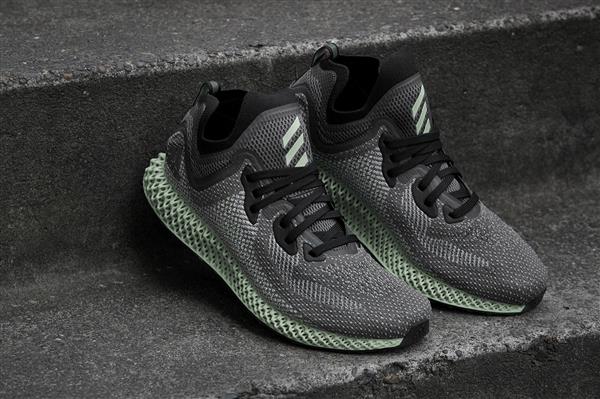 阿迪达斯的3D打印AlphaEdge 4D LTD运动鞋开始接受预定 阿迪达斯的3D打印AlphaEdge 4D LTD运动鞋开始接受预定