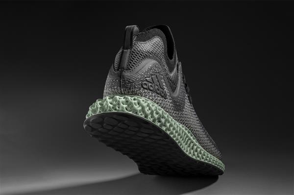 阿迪达斯的3D打印AlphaEdge 4D LTD运动鞋开始接受预定 阿迪达斯的3D打印AlphaEdge 4D LTD运动鞋开始接受预定