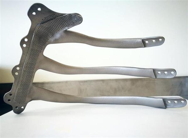 3D打印胸部假体有助于威尔士男子从巨大肿瘤中康复 3D打印胸部假体有助于威尔士男子从巨大肿瘤中康复