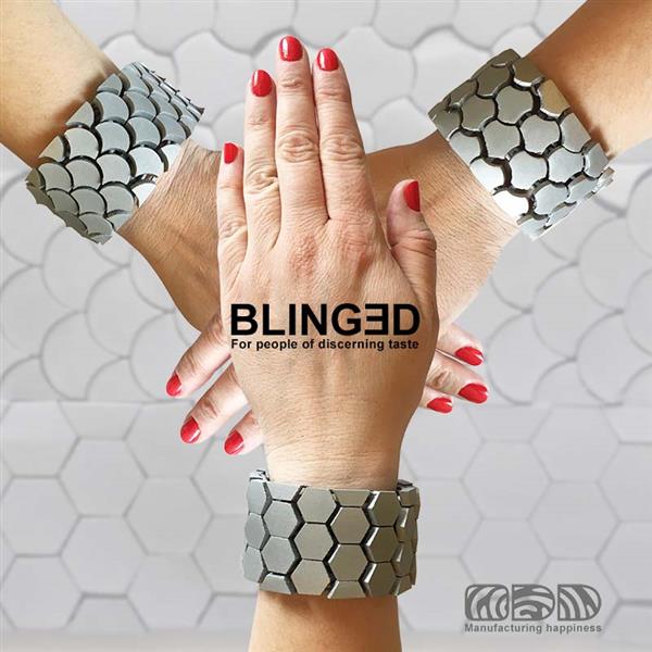瑞典设计师开发引人注目的3D打印铝质手镯BLING3D 瑞典设计师开发引人注目的3D打印铝质手镯BLING3D