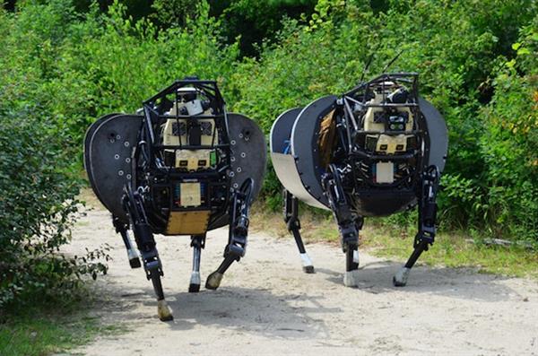 现在的军用机器人,Credit:Boston Dynamics 现在的军用机器人,Credit:Boston Dynamics