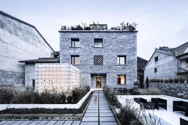AZL建筑事务所将农村中国石屋与现代化3D打印建筑相结合 AZL建筑事务所将农村中国石屋与现代化3D打印建筑相结合