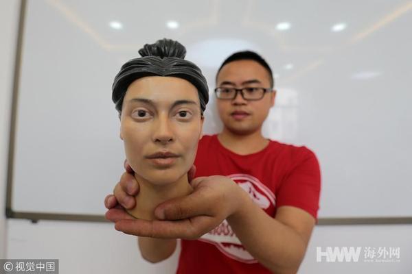 西安西北大学借3D打印技术还原古人真容 西安西北大学借3D打印技术还原古人真容