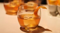 <b>科学家发现类似威士忌的液体适于制造3D打印油墨</b> <b>科学家发现类似威士忌的液体适于制造3D打印油墨</b>