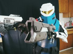 <b>城会玩儿系列:3D打印全身装备 化身卢锡安</b> <b>城会玩儿系列:3D打印全身装备 化身卢锡安</b>