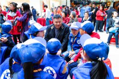 <b>走近3D打印,新华小记者探索科技魅力</b> <b>走近3D打印,新华小记者探索科技魅力</b>