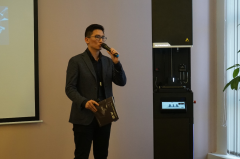 <b>黑格科技发布国内首台自主研发DLP工业级柜式3D打印机</b> <b>黑格科技发布国内首台自主研发DLP工业级柜式3D打印机</b>