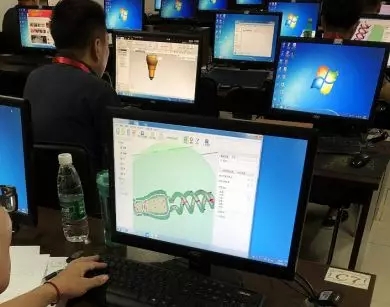3D打印机光固化切片软件进行切片 3D打印机光固化切片软件进行切片