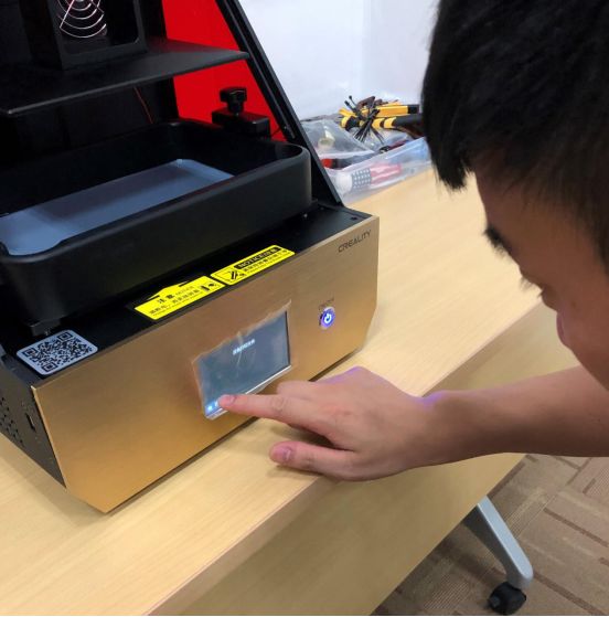 进行实操3D打印机打印 进行实操3D打印机打印