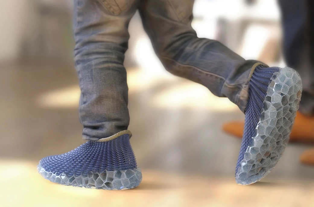 3D打印面料，可以帮助孩子的脚正常生长