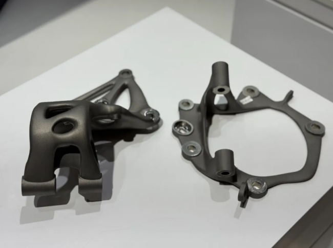 3D打印钛合金汽车门铰链实现约50%减重目标!